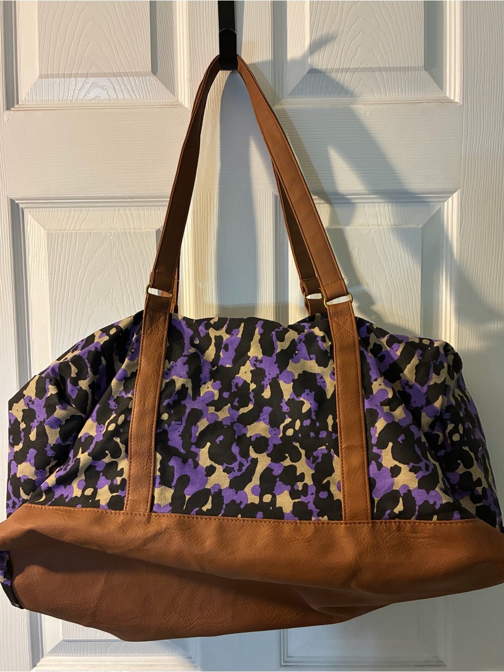 Avon Weekender Bag, Purple Leopard Print Duffle, Avon Travel Tote, Canvas & Faux